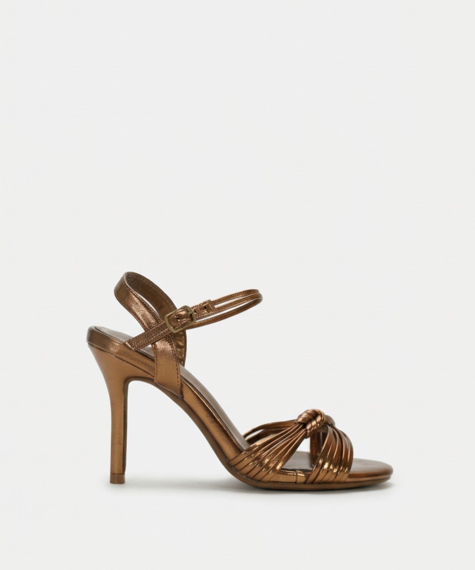 Sand&aacute;lia salto tiras n&oacute; image number null